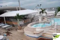 Ọkọ̀ ojú omi ìrìn-àjò fún tà