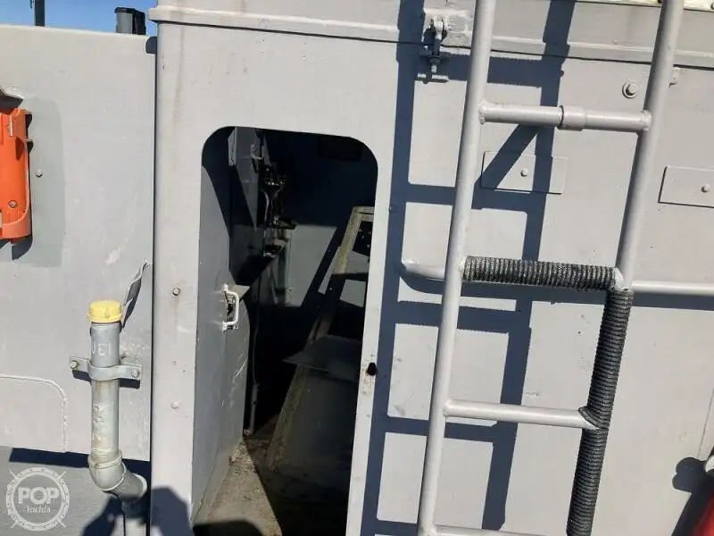 Ọkọ omi Landing, Tank fún tà