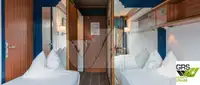 Ọkọ̀ ojú omi ìrìn-àjò fún tà