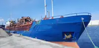Ọkọ̀ ojú omi tí ó mú ìdọ̀tí fún tà