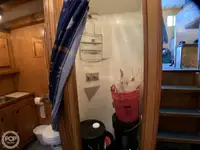 Ọkọ̀ tí ó mú ẹja pọ̀ fún tà