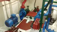 Ọkọ̀ ojú omi tí ó mú ìdọ̀tí fún tà