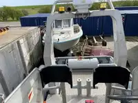 Ọkọ̀ ojú omi tí ó mú ìdọ̀tí fún tà