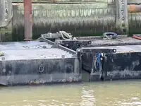 Pontoon fún tà