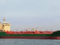 Ọkọ̀ tí ó mú epo / kemikali fún tà