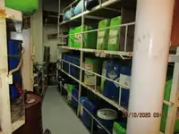 Ọkọ̀ tí wọn fi maa ń gbé ohun èlò tí ó ní ìdáná fún tà