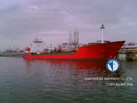 Ọkọ̀ tí ó mú epo / kemikali fún tà