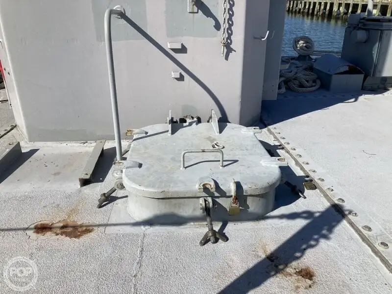 Ọkọ omi Landing, Tank fún tà