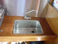 Ọkọ̀ tí ó mú ẹja fún tà