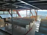 Ọkọ̀ ọpọlọpọ̀ ènìyàn fún tà