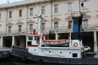Ọkọ omi ti o fa fún tà