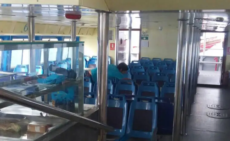 Ọkọ̀ Fẹrrí fún tà