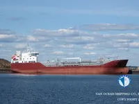 Ọkọ̀ tí ó mú epo / kemikali fún tà