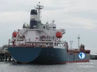 Ọkọ̀ tí ó mú epo / kemikali fún tà