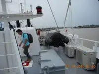 Ọkọ̀ ojú omi tí ó mú àwọn ìkọ́kọ̀ fún tà