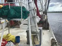 Ọkọ̀ tí ó mú ẹja fún tà
