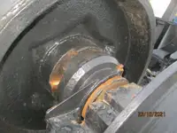Ọkọ̀ tí wọn fi maa ń gbé ohun èlò tí ó ní ìdáná fún tà