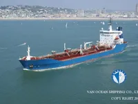 Ọkọ̀ tí ó mú epo / kemikali fún tà