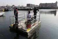 Ọkọ̀ ojú omi tí ó mú àwọn ìkọ́kọ̀ fún tà