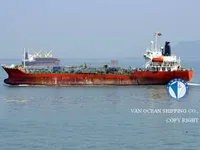Ọkọ̀ tí ó mú epo / kemikali fún tà