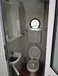 Ọkọ̀ ojú omi tí ó mú ìdọ̀tí fún tà