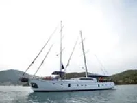 Yacht fún tà