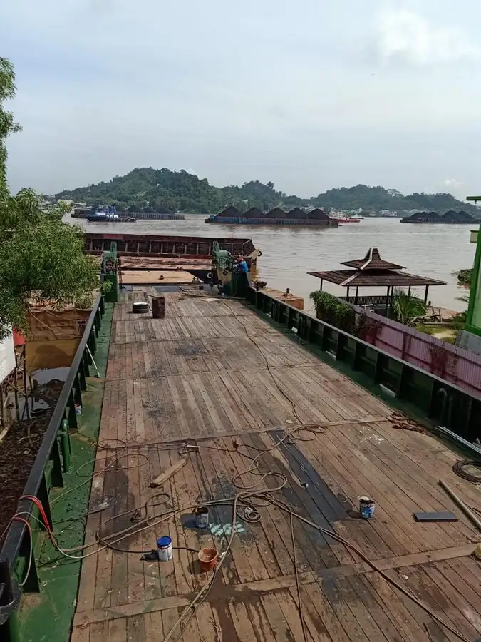Ọkọ omi Landing, Tank fún tà