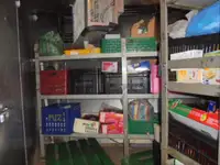 Ọkọ̀ tí wọn fi maa ń gbé ohun èlò tí ó ní ìdáná fún tà