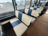 Ọkọ̀ ojú omi ìrìn-àjò fún tà