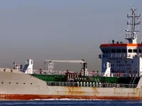 Ọkọ̀ tí ó mú epo / kemikali fún tà