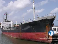 Ọkọ̀ tí ó mú epo / kemikali fún tà