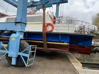 Ọkọ̀ ojú omi ìrìn-àjò fún tà