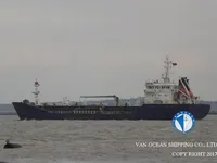 Ọkọ̀ tí ó mú epo / kemikali fún tà