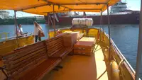 Ọkọ̀ ojú omi ìrìn-àjò fún tà