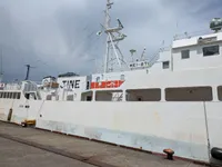 Ọkọ̀ tí ó mú ẹja pọ̀ fún tà