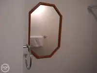 Ọkọ̀ ojú omi kékeré fún tà