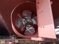 Ọkọ̀ tí wọn fi maa ń gbé ohun èlò tí ó ní ìdáná fún tà