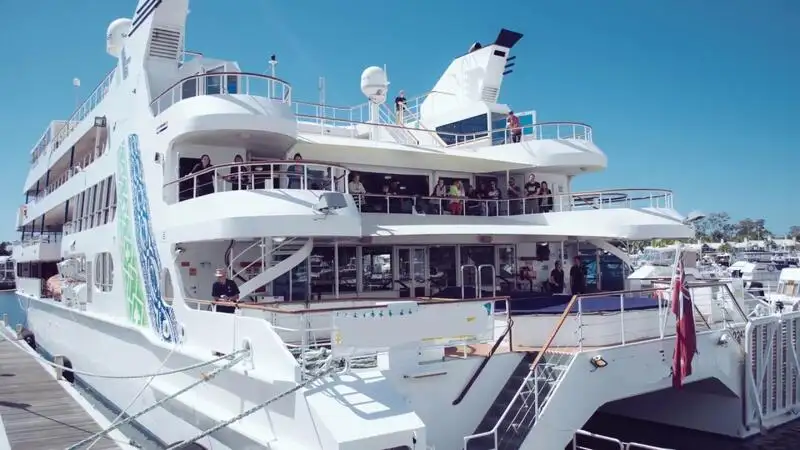 Catamaran fún tà