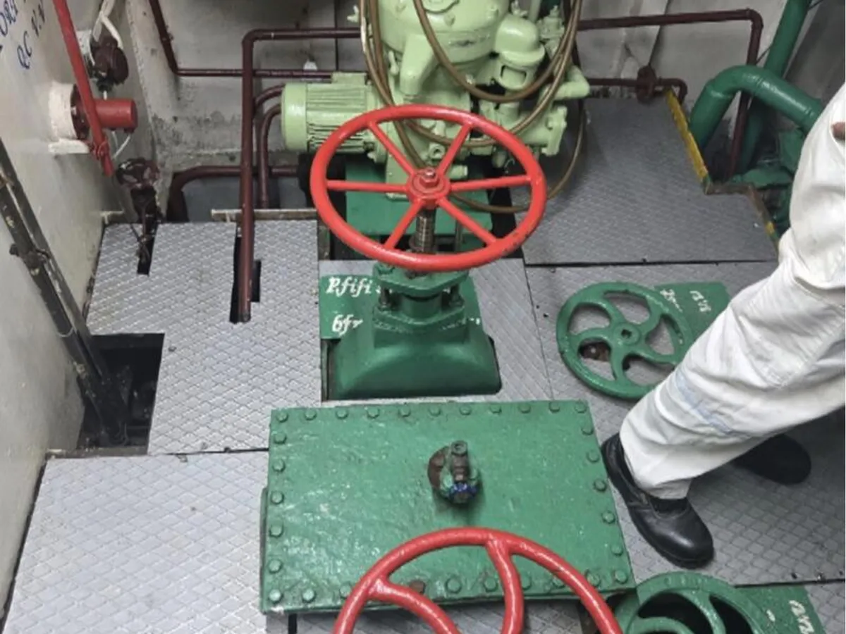 Ọkọ omi ti o fa fún tà