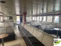 Ọkọ̀ ọpọlọpọ̀ ènìyàn fún tà