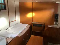 Ọkọ̀ tí ó mú epo / kemikali fún tà