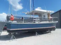 Ọkọ̀ ọpọlọpọ̀ ènìyàn fún tà