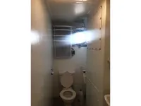 Ọkọ̀ ojú omi tí ó mú ìdọ̀tí fún tà