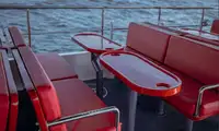 Ọkọ̀ ojú omi ìrìn-àjò fún tà