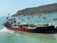 Oil/Chemical tanker fun tita