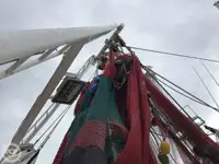 Ọkọ̀ tí ó mú ẹja fún tà