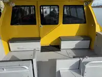 Ọkọ̀ ojú omi ìrìn-àjò fún tà
