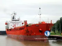 Ọkọ̀ tí ó mú epo / kemikali fún tà