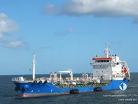 Ọkọ̀ tí ó mú epo / kemikali fún tà