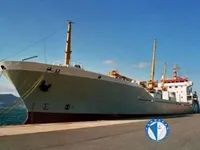 Ọkọ̀ tí wọn fi maa ń gbé ohun èlò tí ó ní ìdáná fún tà